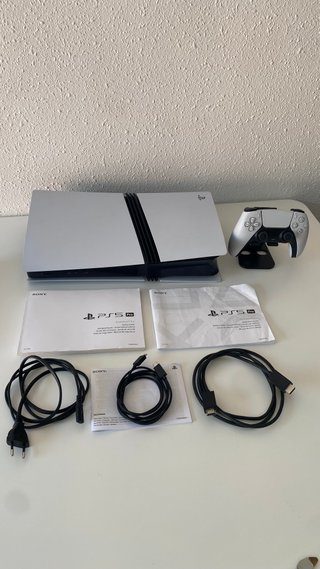 Consola Sony PS5 Pro 2TB Blanca y Negra