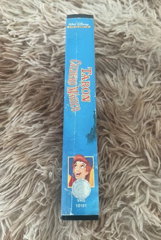 Pelicula VHS Disney Taron y el caldero magico