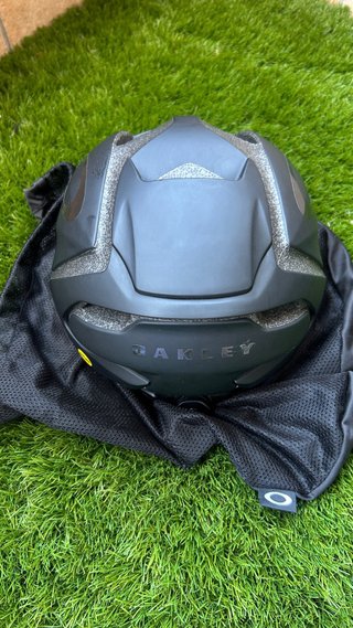 Casco Ciclismo Oakley Aro 5 MIPS Negro Talla M.