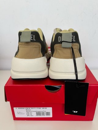 Zapatillas DIESEL sin estrenar. Talla 39
