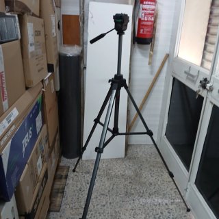 Trípode Titan Profesional