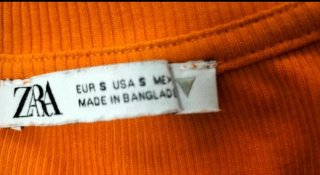 Camiseta Zara con volantes talla S