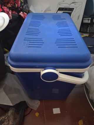 Nevera portátil azul 42L