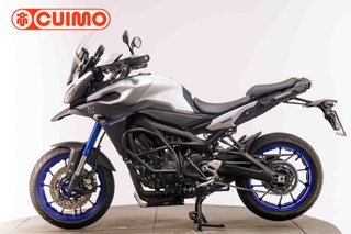 YAMAHA TRACER 900