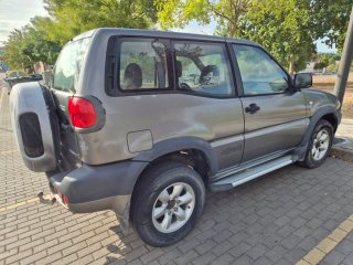Nissan Terrano II 2001