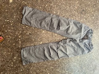 Pantalones de trabajo grises
