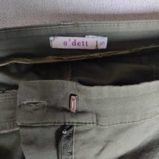 Pantaloni verdi oliva