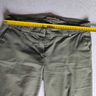 Pantaloni verdi oliva