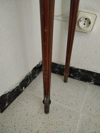 Mesa recibidor mármol y madera