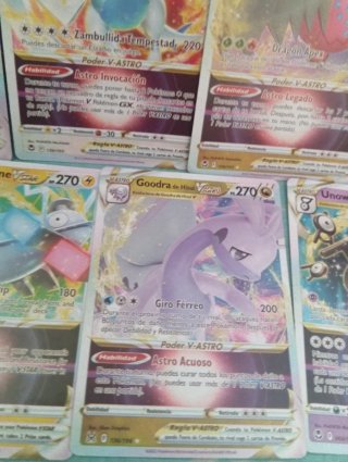 Pack 7 Cartas Pokémon VSTAR y V-ASTRO