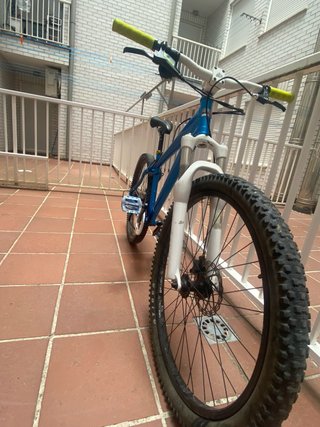 Bicicleta de montaña en perfecto estado
