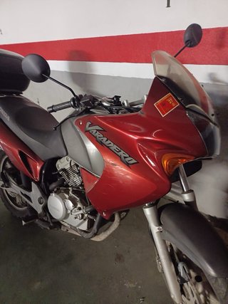 Honda Varadero 125 Adventure Roja/Plata