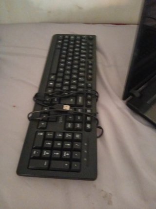 Portátil Acer Negro + Teclado USB