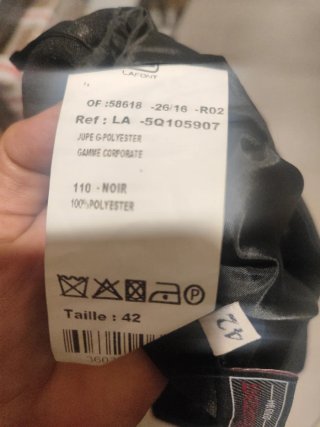 Oportunidad: Lote 127 Faldas Negras LAFONT Uniform
