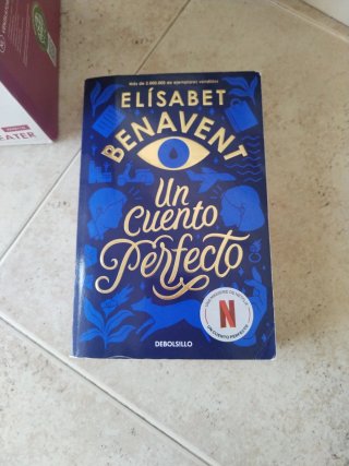 Un cuento perfecto