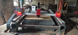 Máquina de corte láser CNC