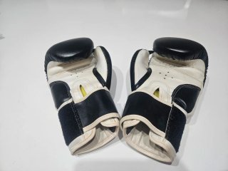 Guantes Boxeo Custom Fighter 12oz Negros/Blancos