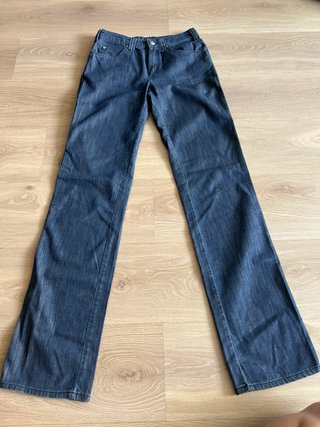 AJ Jeans con diamantes Talla 27EU