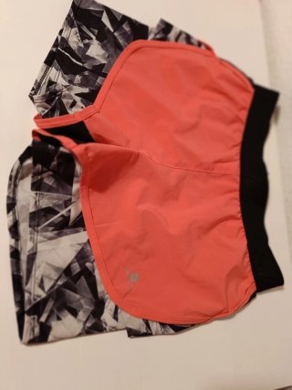 Conjunto pantalon y camiseta deportiva rosa