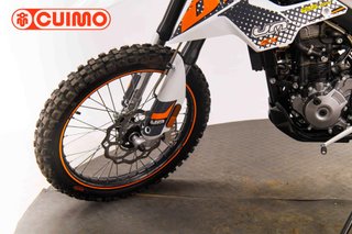 UM DSR 125