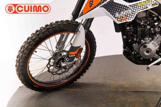 UM DSR 125