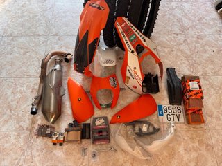 KTM 690 Enduro con Kit Rally Adventure