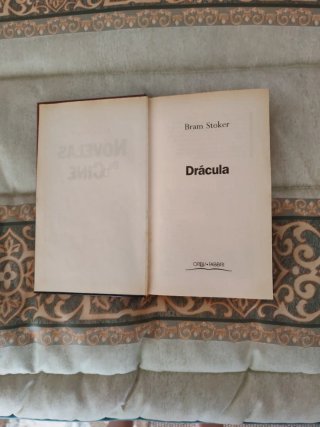 DRACULA