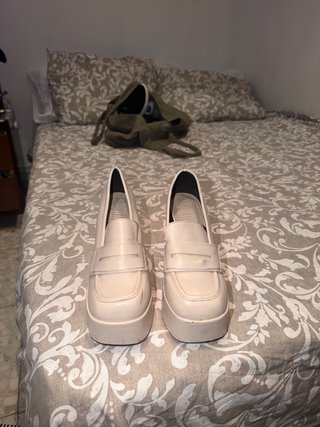 Zapatos Yuu jou beige plataforma tacón T36