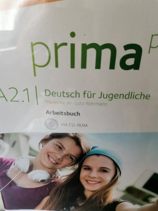 Prima plus A2.1. Arbeitsbuch. Dos libros