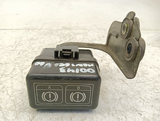 CAJA RELES / FUSIBLES MITSUBISHI MONTERO (V60/V70