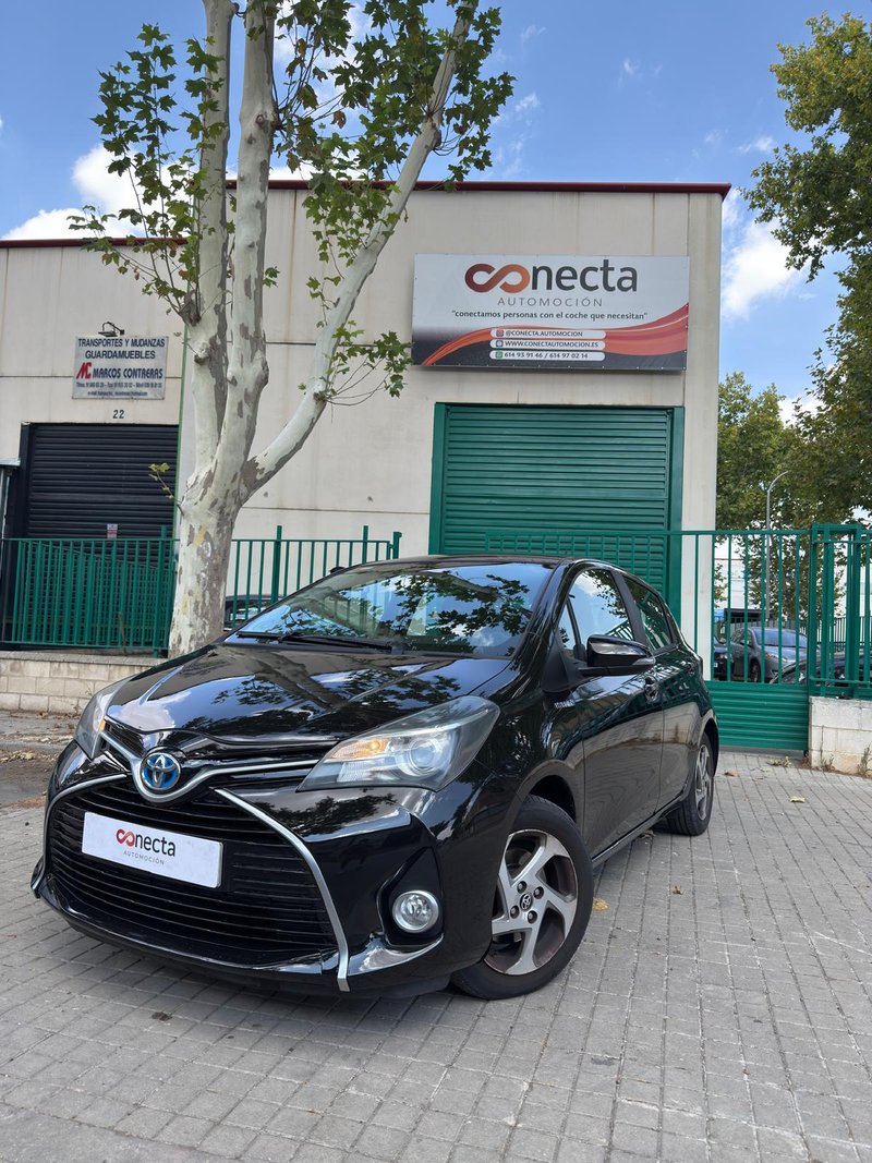 Toyota Yaris Híbrido HSD 1.5 Active 2015