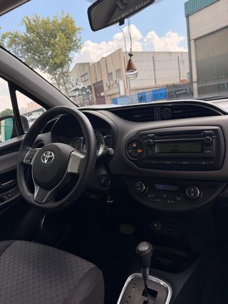 TOYOTA YARIS ECO AUTOMATICO!