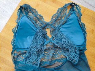 Body encaje azul verdoso talla M