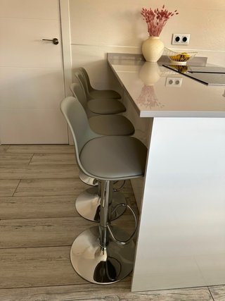 Juego de 4 Sillas Altas Ajustables