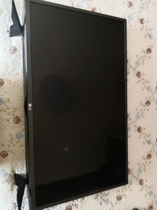 Televisión LG Negra