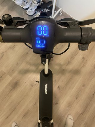Patinete Eléctrico CLAP Blanco (mástil dañado)