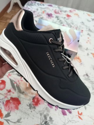 Zapatillas Skechers Talla 39 Negro/Dorado