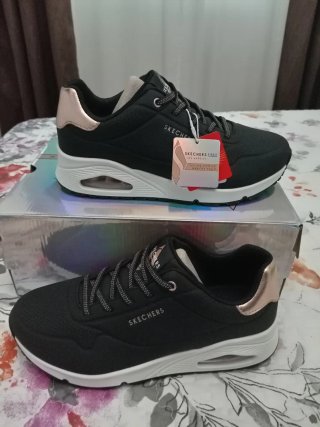 Zapatillas Skechers Talla 39 Negro/Dorado