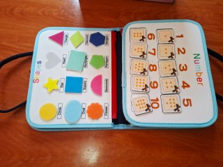 Tablero sensorial infantil dinosaurios