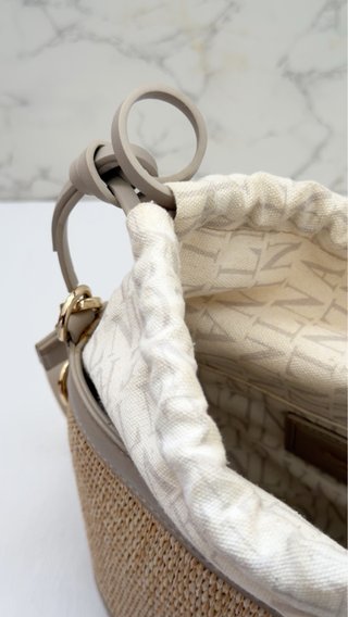 Bolso bucket Naulover PP y rafia