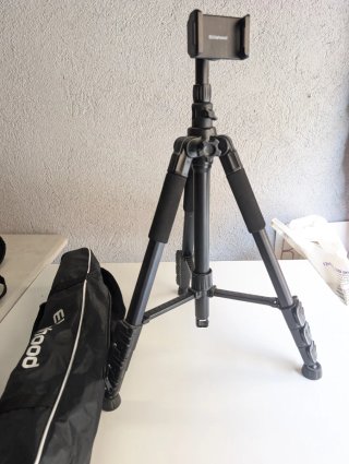 Trípode Elitehood para móvil