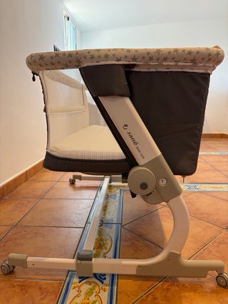 Minicuna Jané BabySide 2022