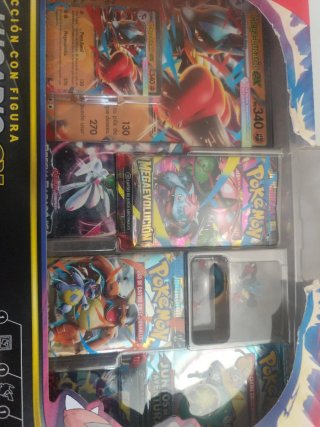 Colección Pokémon Mega-Lucario EX