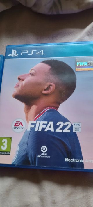 Juegos PS4: FIFA 19, FIFA 22, PES 2017, Ratchet &