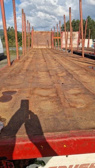 Plataforma forestal Fruehauf