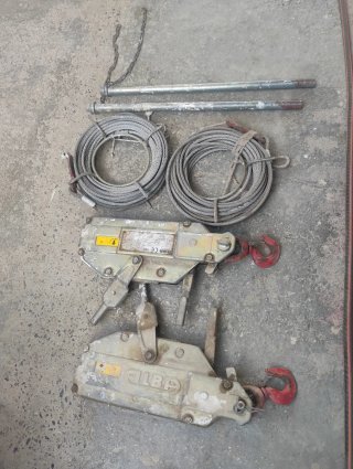 Polipasto manual con cables y barras