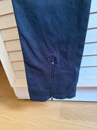Pantalón cargo negro