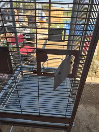 Jaula loro metal, muy cuidada, pintura no toxica