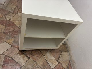 Mobiletto/Comodino Bianco con Ruote e Ripiano