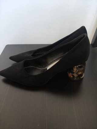 Zapatos Zara tacón bloque estampado